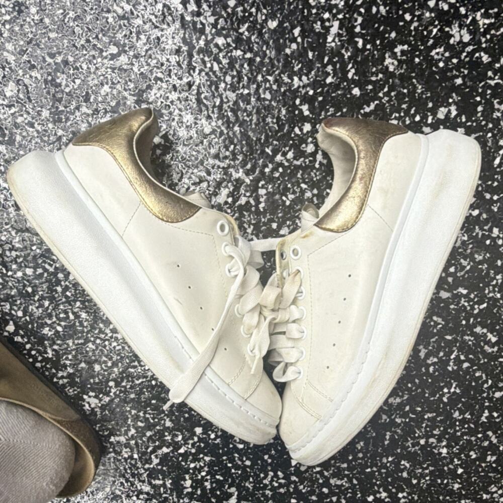 Alexander McQueen Oversized White Leather Gold Heel Low Top Sneakers 553680 4190